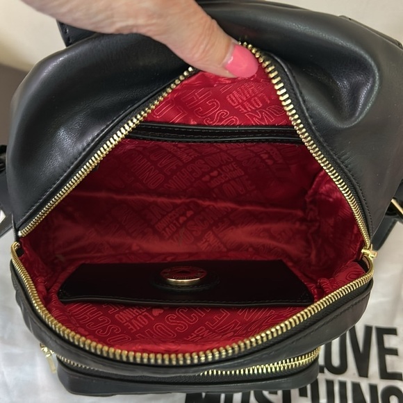 Love Moschino BORSA Matt Black Mini Backpack With Gold Heart Studs Logo